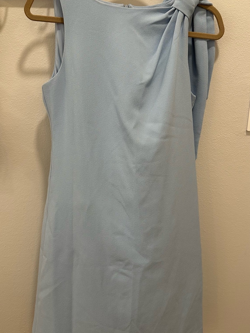 Vince Camuto Pale Blue Sleeveless Shift Dress with Shoulder Knot